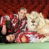 Запашные хотят подарить белого льва, но Казанский зоопарк отказывается от подарка