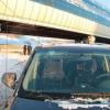 Упавшая с метромоста сосулька в Казани повредила внедорожник (ФОТО)