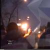 В Екатеринбурге во время эстафеты Олимпийского огня на факелоносце загорелась шапка (ВИДЕО)