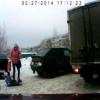 Шокирующее ВИДЕО:  женщина в Татарстане случайно подкатила ребенка на ледянках под машину