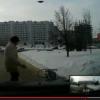 В Татарстане вновь машина наехала на ребенка на санках (ВИДЕО)