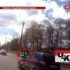  Женская нога из водительского окна в Казани (ВИДЕОРЕГИСТРАТОР)