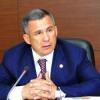 Объемы добываемой нефти в Татарстане не снизятся, несмотря на кризис заверил Рустам Минниханов