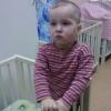 Полицейские разыскивают маму малыша, найденного в казанском подъезде