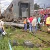 На ж/д вокзале в Казани поезд смял грузовик: два человека погибли