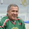 Рустам Минниханов сыграл в хоккей на арене казанского Дворца спорта (ФОТО)
