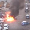 В Казани на парковке сгорела машина (ВИДЕО)