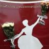 Нарисованную балерину в Казани завалил розами неизвестный поклонник (ФОТО)