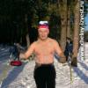 Челнинец не боится холодов и катается на лыжах с голым торсом