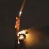 Крановщица спасла строителей, заблокированных пожаром на опоре моста