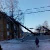 Машина для забивания свай упала на жилой дом в Татарстане