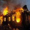 Восьмерым погибшим при пожаре под Томском помешали выбраться стеклопакеты