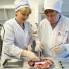 В Татарстане врач-паразитолог рассказал, насколько опасны японская кухня, мясо с рынка и камская рыба
