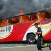 В сгоревшем на Тайване автобусе с туристами погибли 26 человек