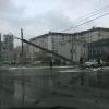 На ул.Завойского в Казани из-за упавших фонарных столбов образовалась пробка (ФОТО)