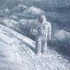 "Снежный человек" выбежал на дорогу в Башкирии (ЗАГАДОЧНОЕ ФОТО И ВИДЕО)