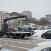 Ковшом и лопатой. Как казанские коммунальщики пытаются справиться со снегопадом (ФОТО)