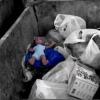 Среди мусора нашли пакет с новорожденным ребенком