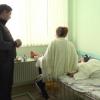 За жизнь девочки, которая получила ожоги, засунув ногу в радиатор батареи, бьются врачи в Казани
