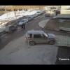 Женщина избила в Казани мужчину за то, что он делал фото ее авто (ВИДЕО)
