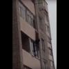 В Татарстане нашли подростков, которые со смехом снимали на видео женщину, которая висела на краю балкона