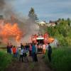 В Татарстане в результате страшного пожара сгорели жилой дом, баня и автомобиль (ФОТО)