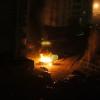 В центре Казани легковушка врезалась в дом и загорелась (ВИДЕО)
