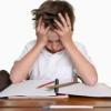 Почти половина школьников испытывает стресс из-за плохих оценок