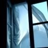 В Татарстане из окна многоэтажки выпал подросток: школьник погиб
