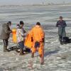 Появилось ВИДЕО спасения рыбаков с оторвавшейся льдины в Казани