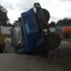 Появилось видео с провалившейся под землю ассенизаторской машиной в Елабуге (ВИДЕО)
