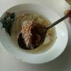 «Корм для собак». В школьном супе нашли странный кусок мяса с белыми отростками (ФОТО)