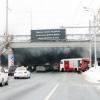 На проспекте Ибрагимова под мостом случился сильный пожар