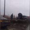 На камеру мобильного телефона попала вылетевшая с дороги легковушка в Казани (ВИДЕО)