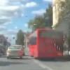 «Увидел в зеркале возгорание» — как водитель автобуса в Казани спас пассажиров (ВИДЕО)