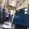 В Казани кондуктор подралась с пассажиркой в троллейбусе (ВИДЕО)