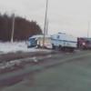 Автобус театра “Мунча Ташы” попал в аварию (ВИДЕО)