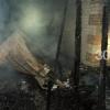 На ВИДЕО попал ночной пожар в дачном поселке в Казани, в котором погибла женщина