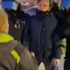 В Петербурге полиция начала проверку после публикации ВИДЕО, где силовик пинает женщину в живот