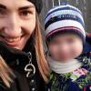 Россиянка погибла под колесами иномарки, оттолкнув мужа и сына