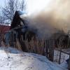 В Татарстане при пожаре в заброшенном доме сгорела женщина