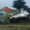 На ВИДЕО попало, как легковушка на полной скорости снесла детскую площадку в Татарстане