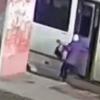 Жительнице Татарстана ампутировали ногу после того, как автобус протащил ее по дороге (ВИДЕО)