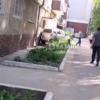 В Казани пьяный мужчина въехал на авто прямо в подъезд жилого дома (ВИДЕО)