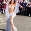 В Хабаровске девушка исполнила танец живота перед первоклассниками – власти начали проверку (ВИДЕО)