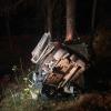 В Челнах малолитражка вылетела в кювет и ее разорвало о дерево, водитель погиб (ФОТО)