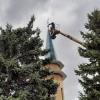 На минарет мечети «Сафар» в селе Богородское торжественно установили полумесяц (ФОТО)