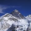 Российский альпинист скончался при восхождении на Эверест
