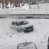 На ВИДЕО попало, как в Татарстане автомобиль сбил женщину и врезался в столб