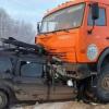 Четверо погибли в легковушке, угодившей под лесовоз в Кировской области